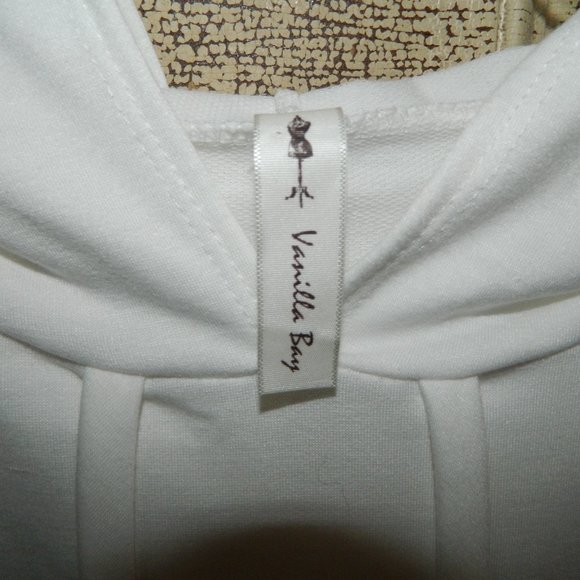 Vanilla Bay Aztec Pullover Hooded Top Size Large (R-46) - Picture 3 of 5